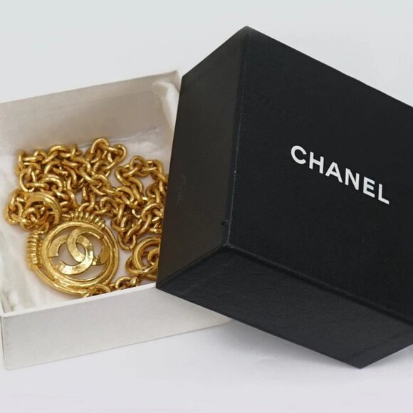 CHANEL CC Logo Round Pendant Necklace 32" Gold Tone 94P Auth w/Box #20240-3 - Picture 9 of 9